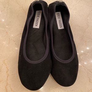 Steve Madden black flats